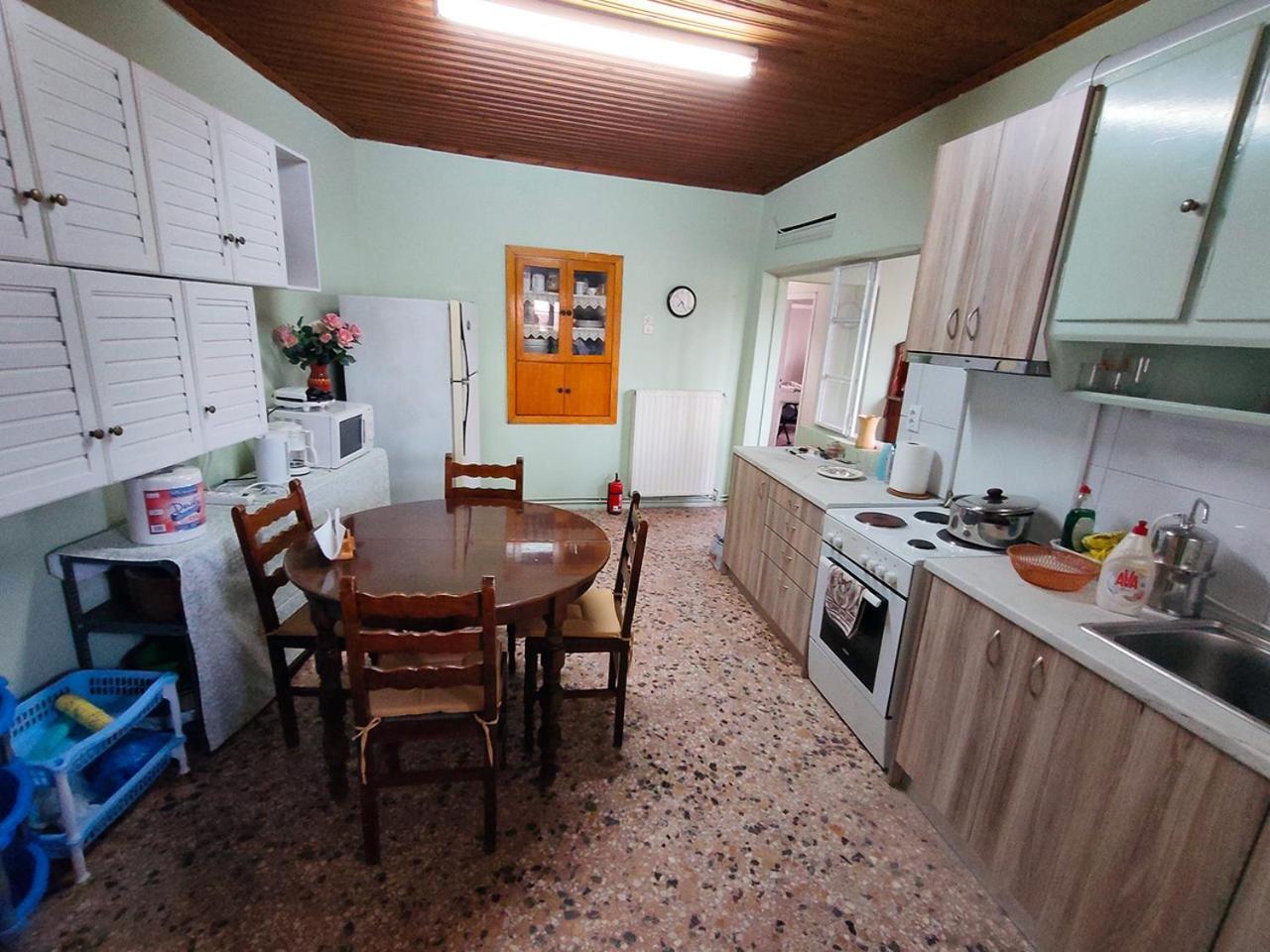 Vintage House With A Fantastic View * Mavrommátion